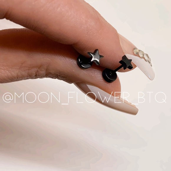 Tiny Black Star Flat Back Stud Earrings - Picture 3 of 8